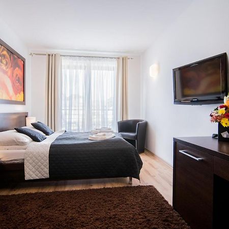 Delfin Bed and Breakfast Międzywodzie Buitenkant foto