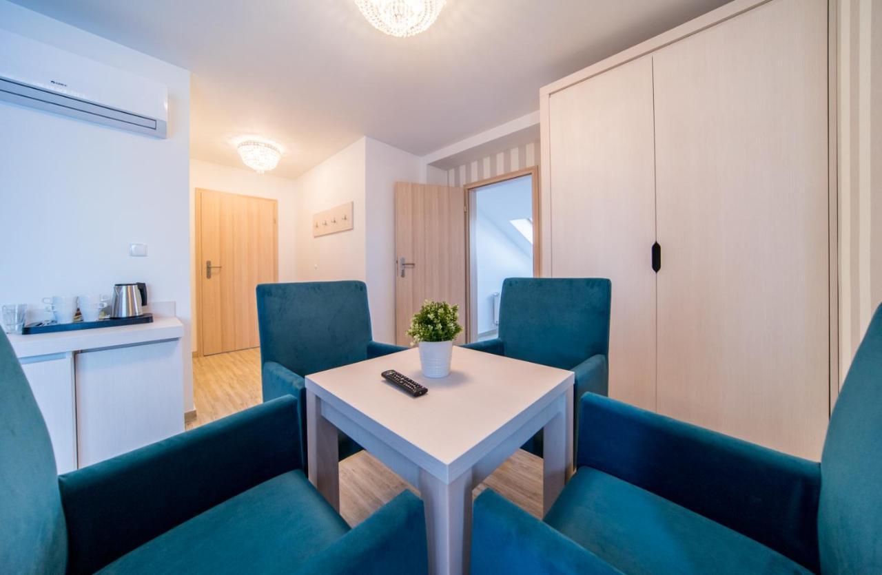 Delfin Bed and Breakfast Międzywodzie Buitenkant foto