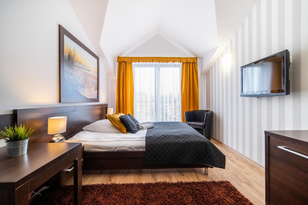 Delfin Bed and Breakfast Międzywodzie Buitenkant foto