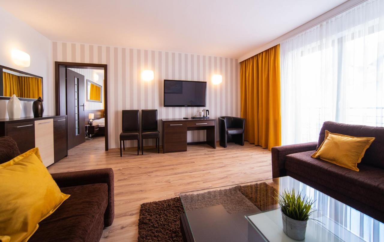 Delfin Bed and Breakfast Międzywodzie Buitenkant foto
